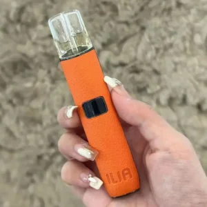 ILLA哩啞一代皮革主機